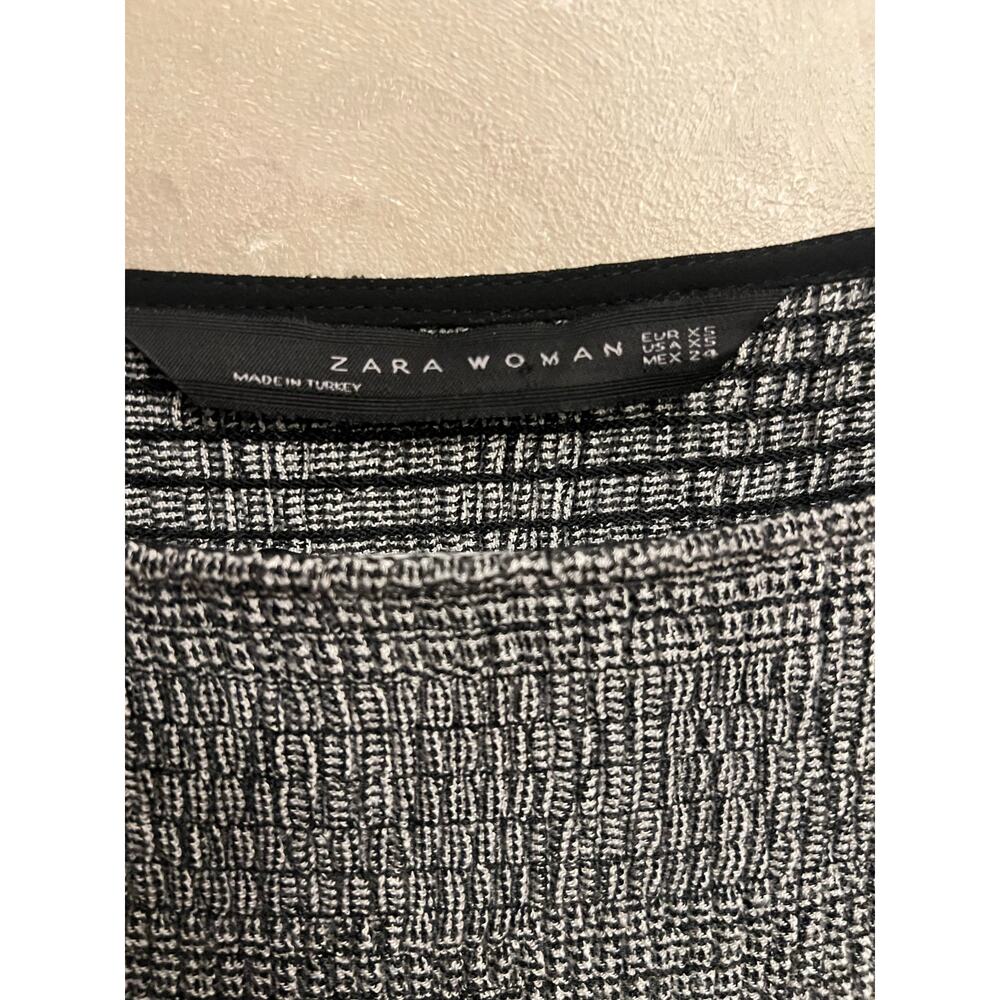 Zara Grey Smocked Plaid Babydoll Blouse Balloon Sleeve Tunic Top Houndstooth XS - Picture 6 of 12